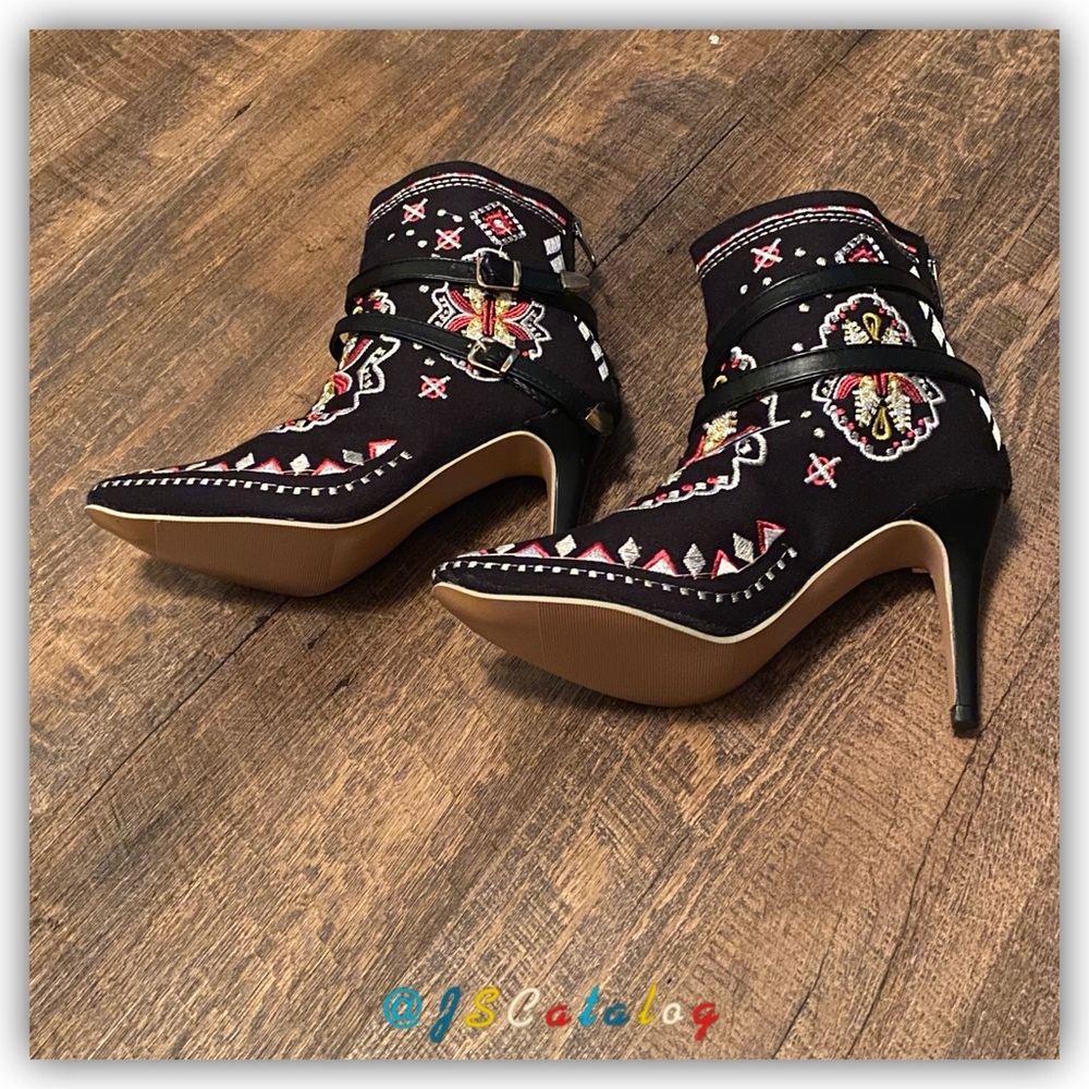 NEW Embroidered Black Patterned Women's Heeled Boots - Size 38 - Picture 5 of 6
